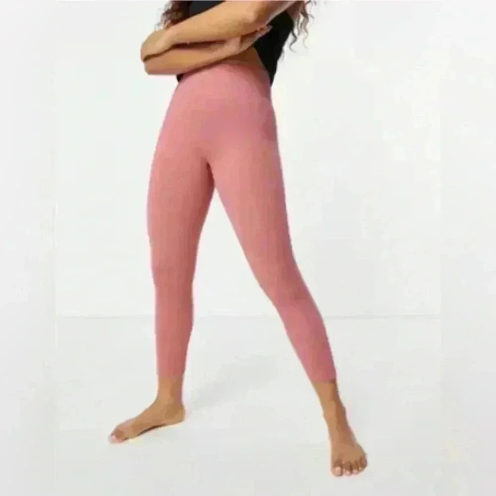 HIIT ribbed seamless leggings in pink